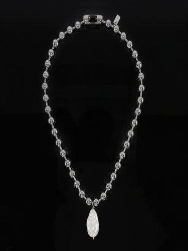 BOLD ORB BAROQUE PEARL NECKLACE - LUMINOAR - Modalova