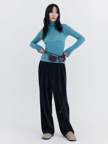 Corduroy Wide Pants_Charcoal - WNDERKAMMER - Modalova