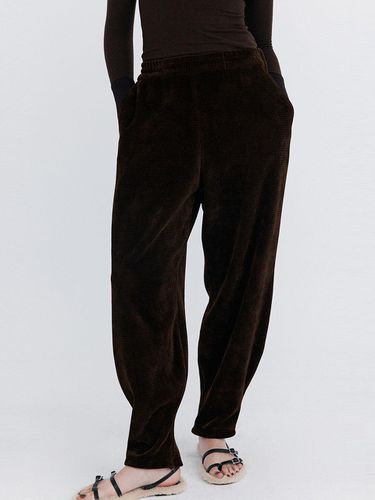 Corduroy Balloon Pants_Brown - WNDERKAMMER - Modalova