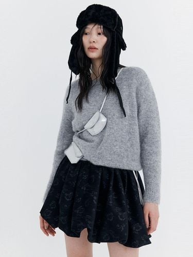 Boucle Knit Pullover_Grey - WNDERKAMMER - Modalova