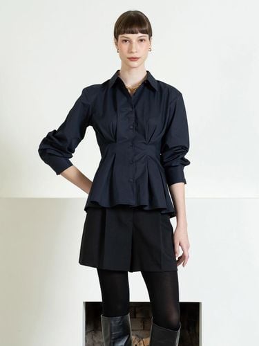 Pleated slim fit shirt - dark navy - cordinary - Modalova