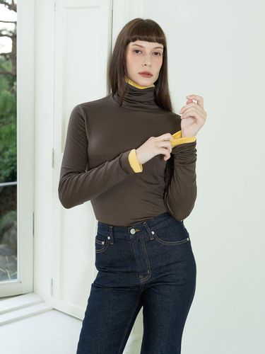 Wool span turtleneck - mustard - cordinary - Modalova