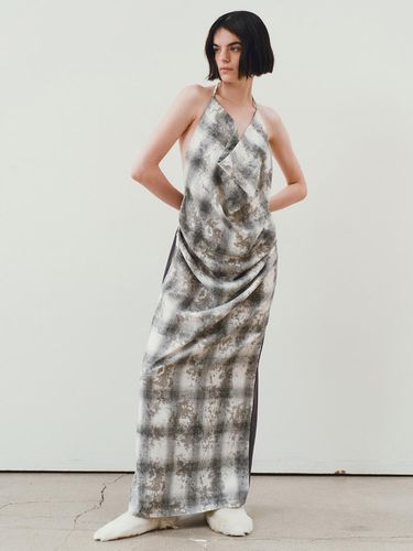 G_COWL BACKLESS MAXI_DRESS / CHECK - GIMMETHEYOUNG - Modalova