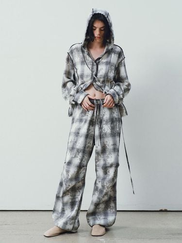 G_INSIDE-OUT WASHED CHECK PANTS - GIMMETHEYOUNG - Modalova