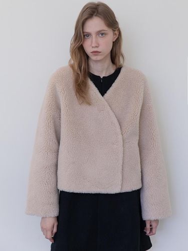 Lambswool nocollar jacket _ Beige - JMARK New York - Modalova