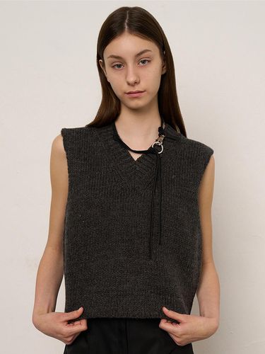 Afternoon hug vest (charcoal) - TMNN - Modalova