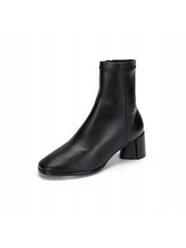 Camele Spandex Ankle Boots 6cm (2colors) - FORMEL CAMELE - Modalova