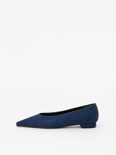 Laurence Flat Shoes in ESTATE BLUE - CHAUSSURE LAPIN - Modalova