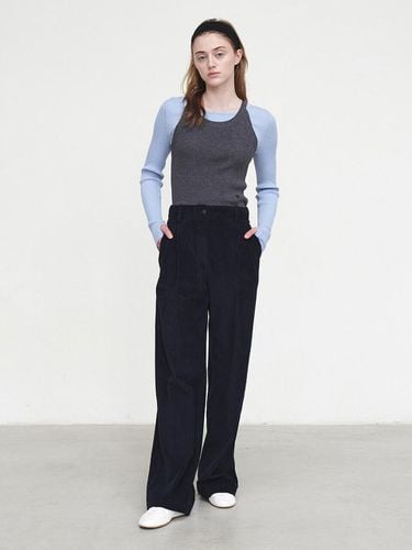 Corduroy Tuck Pants - 2 Colors - LOEUVRE - Modalova