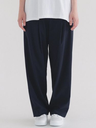 Cool Spandex One Tuck Wide Sweat Pants (Navy) - PIANER - Modalova