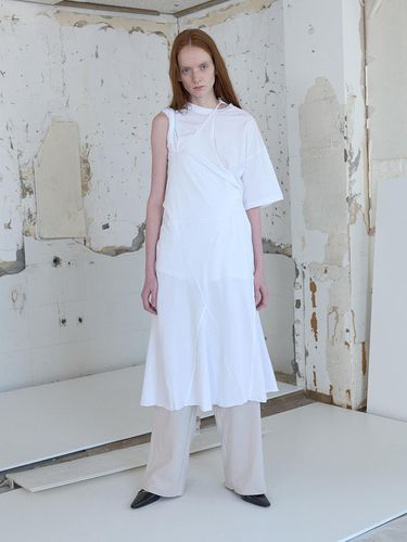 Halterneck Cutting Dress_White - REPOS - Modalova