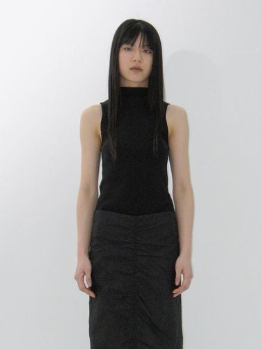 Ribbed Half Neck Sleeveless_Black - REPOS - Modalova