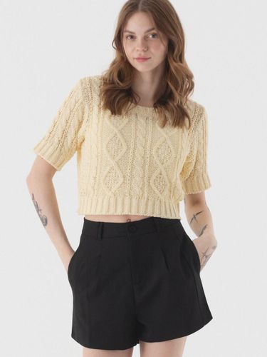 Sheer Punching Boucle Short-Sleeved Knitwear - PIANER - Modalova