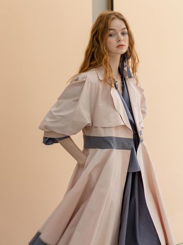 Color block Asymmetric Trench Coat_LIGHT PINK - CAHIERS - Modalova