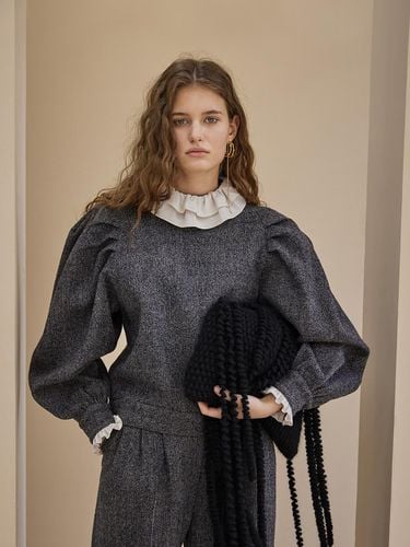 Neck Ruffled Puff Sleeves Loose Fit Sweater - CAHIERS - Modalova