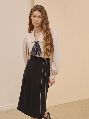 Chain embellished H line Skirt_BLACK - CAHIERS - Modalova