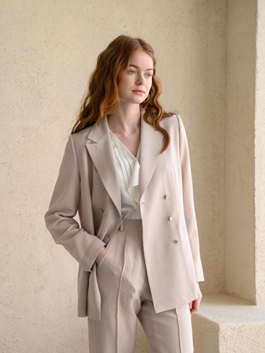 CAHISIENNE] Button Point Tailored Set-up Jacket - CAHIERS - Modalova