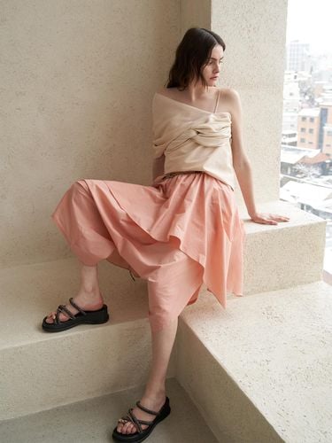 Asymmetric Ruffle Harem Pants_pink - CAHIERS - Modalova