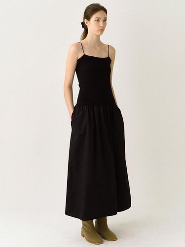 Ivy Sleeveless Dress (Black) - LeniL - Modalova