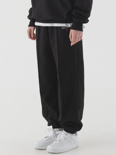 Slogan Pintuck Jogger Sweatpants (Black) - PIANER - Modalova