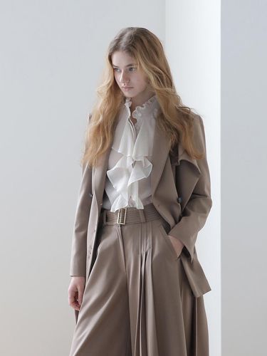 Closer] The button point drape muffler jacket - CAHIERS - Modalova