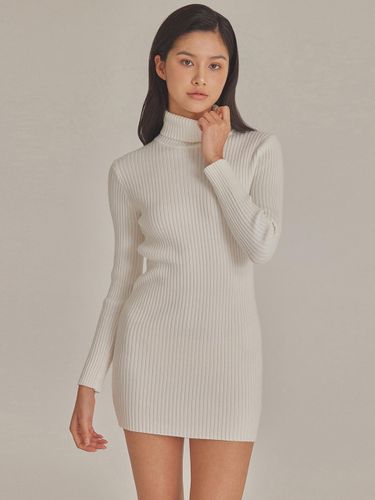 RIBBED HIGH NECK KNIT MINI DRESS_T423DS500 - TOPGIRL - Modalova