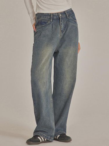 TWO TUCK WIDE LEG JEANS_T423DE404 - TOPGIRL - Modalova