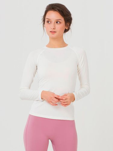 Basic Long Sleeve T-shirt_Sand White - REINAMORA - Modalova