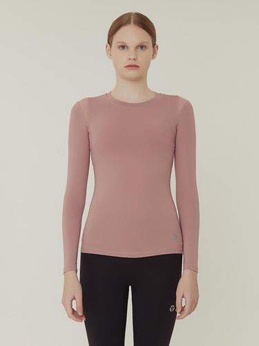 Refined Movement Long Sleeve T-shirt_ - REINAMORA - Modalova