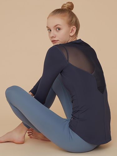 Refined Movement Long Sleeve T-shirt_Dress Blue - REINAMORA - Modalova