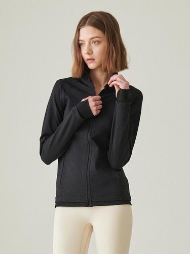 Take A Breath Jacket Incling Black - REINAMORA - Modalova