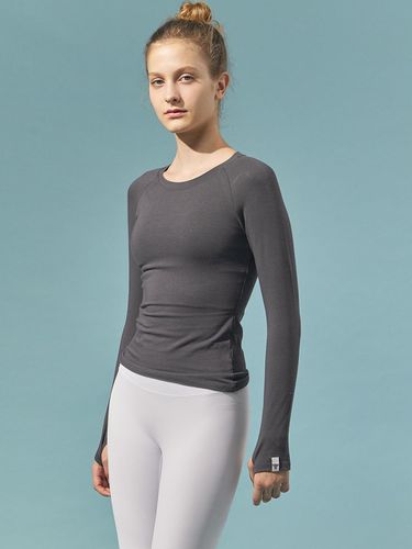 Training Slim Fit Long Sleeve T-shirt_Charcoal - REINAMORA - Modalova