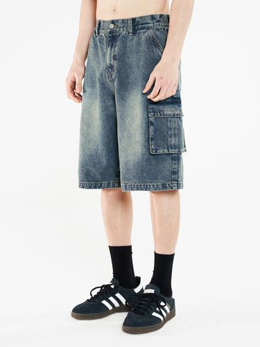 Sandwashing Cargo Denim Half Pants - BLUE - ODD STUDIO - Modalova