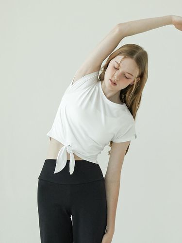 Tie Basic Short Sleeve T-shirt_White - REINAMORA - Modalova