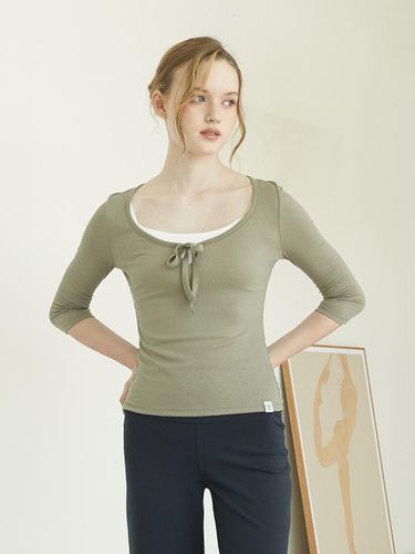 Shell string U-neck 7 sleeve T-shirt_green - REINAMORA - Modalova