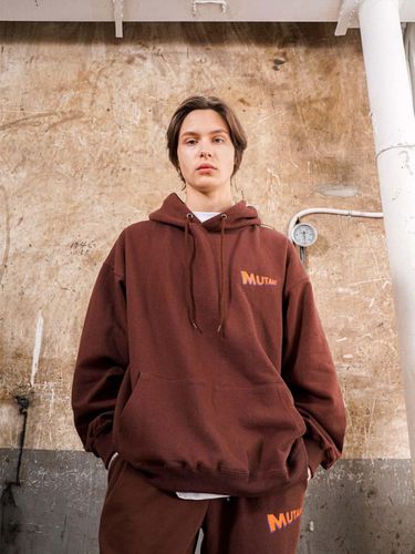 DIAGONAL HOODIE (BRICK) - MUTZ - Modalova