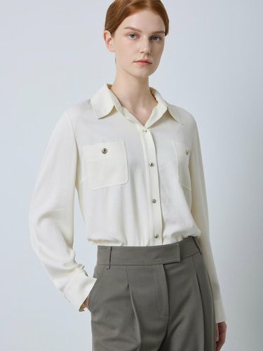 Button Point Open Collar Shirt IV_C244MSC035 - CC collect - Modalova