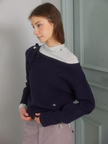 Kinney One Shoulder Pullover [NAVY] - DELICCENT - Modalova