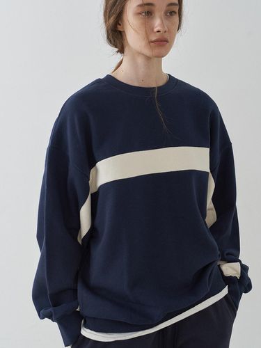 Straight sweatshirt / 2color - BOL - Modalova