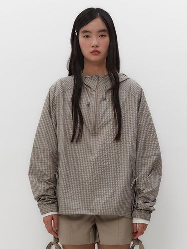 CHECK LIGHT ANORAK [BEIGE] - TUOMIO - Modalova