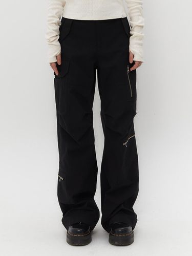 RIPSTOP CARGO PANTS [BLACK] - TUOMIO - Modalova