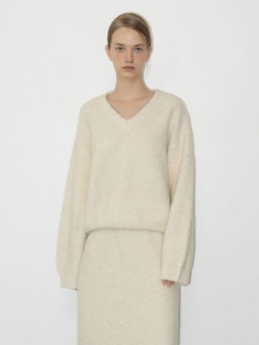 ALLEN BOUCLE SWEATER (IVORY) - LEHA - Modalova