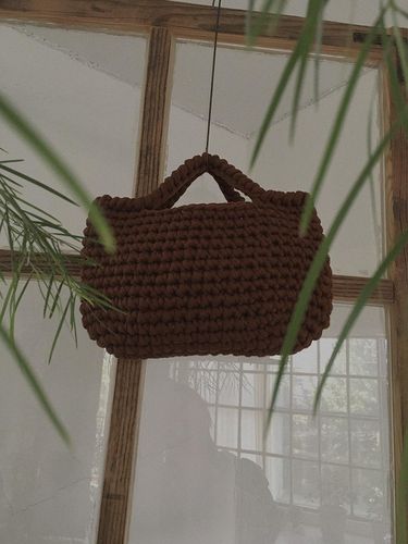 Knit tote bag / brown - BOL - Modalova