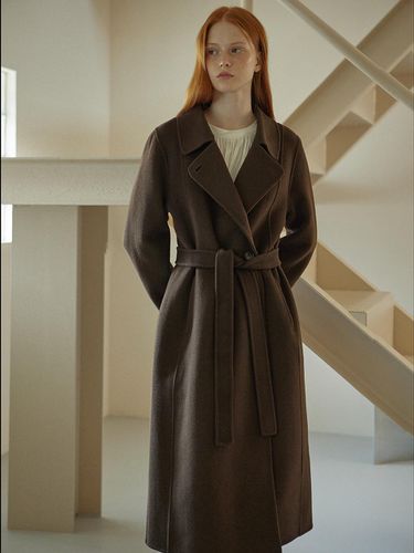 WAVE HANDMADE COAT_BROWN - YUPPE - Modalova