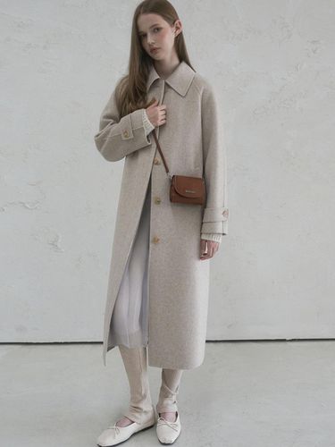 Louvre Handmade Wool Coat - vivacious - Modalova