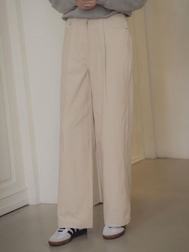 Cozy straight fit corduroy pants_Light Beige - KNOWN BETTER - Modalova