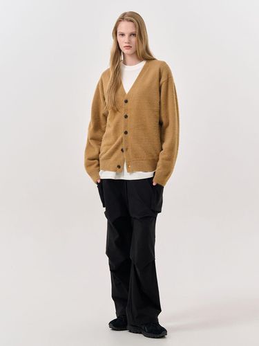 Hairy V-neck cardigan [BEIGE] / SBD4U04010 - GENERAL IDEA - Modalova