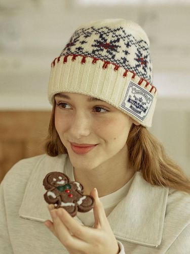 Nordic Snow Flower Beanie. - NONLOCAL - Modalova