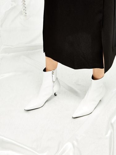 Classic Ankle Boots - MD18FW1020 White - Meiel Dew - Modalova