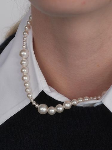 Spiny Pearl Necklace - MONDAY EDITION - Modalova